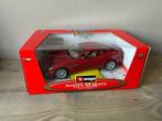 Bburago 1:18 - Modelauto - Aston Martin Vanquish V12 Rood, Nieuw