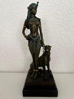 A.B. Bronze Austria - Sculpture, Cleopatra and her panther -, Antiek en Kunst