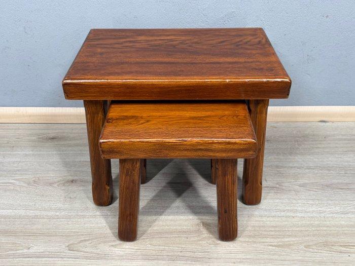 Set bijzettafels - Hout - Twee zware brutalist, Antiquités & Art, Art | Objets design