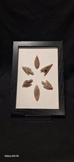 Néolithique Silex collection de pointe de flèche - 170 mm, Collections, Minéraux & Fossiles