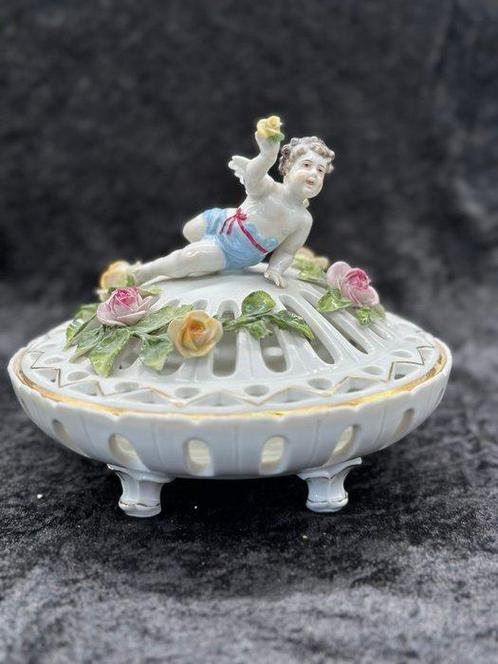Volkstedt Germany – Rokoko-Porzellan-Potpourri mit Engel und, Antiek en Kunst, Antiek | Meubels | Tafels