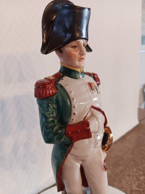 Capodimonte - Beeld, Napoleon Bonaparte met arend - 31,5 cm, Antiek en Kunst, Antiek | Glaswerk en Kristal