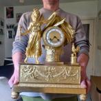 Figurale pendule Empire - Verguld brons - 1820 - Topstaat, Antiek en Kunst