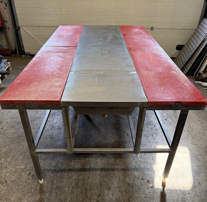 RVS Snijtafel, Werktafel met 4 snijbladen, B251 x D140 x, Zakelijke goederen, Kantoor en Winkelinrichting | Winkel en Inventaris