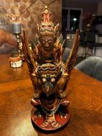 Statue en bois balinaise du dieu oiseau mythologique Garuda., Antiquités & Art