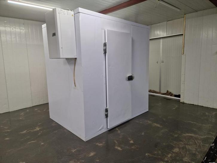 Koelcel 210 x 150 x 220 cm stekker klaar, Articles professionnels, Horeca | Équipement de cuisine