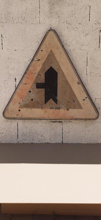 Verkeersbord - Staal, Antiek en Kunst, Antiek | Wandborden en Tegels