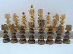 XXL jeu déchecs en bois sculpté pays de lest échiquier