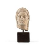 Cypriotisch Kalksteen Gesluierd hoofd van een vrouw - Ex, Collections