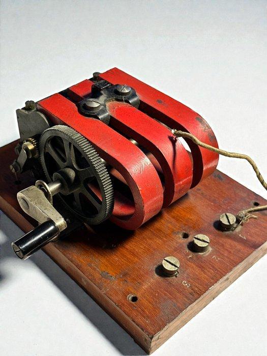 Elektrostatische generator - Staal - 1900-1910 - Magnetische, Antiek en Kunst, Antiek | Overige Antiek