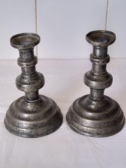 Kandelaar (2) - Tin, Antiek en Kunst, Antiek | Overige Antiek