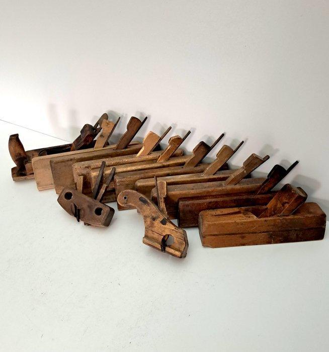 Werkgereedschap (12) - Thematische verzameling, Antiek en Kunst, Antiek | Speelgoed