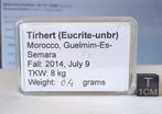 Tirhert - meteoriet eucriet-unbr, getuigeval, klein fragment