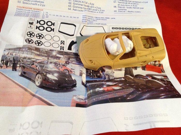 ABC - Carlo Brianza 1:43 - Model sportwagen - ref., Hobby en Vrije tijd, Modelauto's | 1:5 tot 1:12