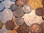 WorldCoins.. WorldCoins. Large lot of World Coins,Bronze et, Postzegels en Munten