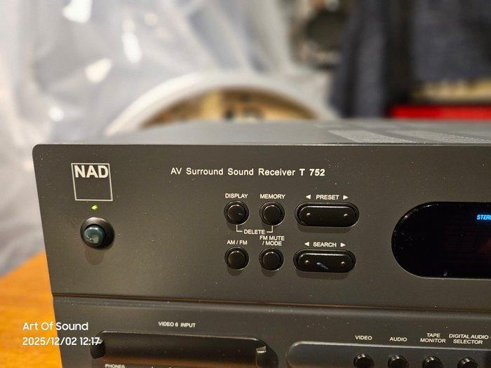 NAD - T752 Solid state meerkanaals receiver, Audio, Tv en Foto, Radio's
