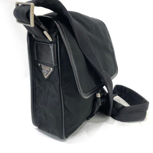 Prada - Triangular Plate Mini - Sac à bandoulière, Handtassen en Accessoires, Tassen | Damestassen