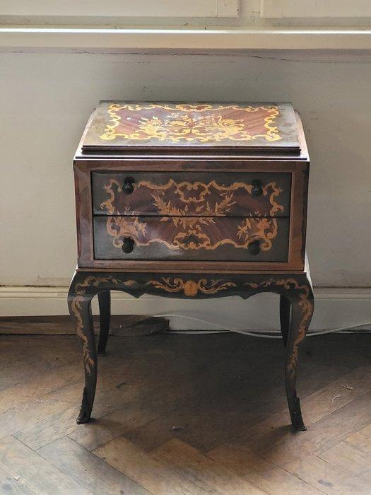 Louis XV Stil Kommode – florale Intarsien – Holz -, Antiquités & Art, Curiosités & Brocante