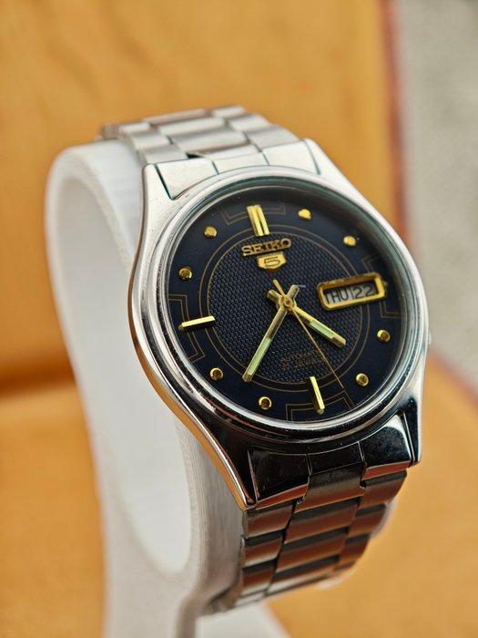 Seiko - 5 – Automatic Day-Date – 17 Jewels – Black Dial – 35, Handtassen en Accessoires, Horloges | Antiek