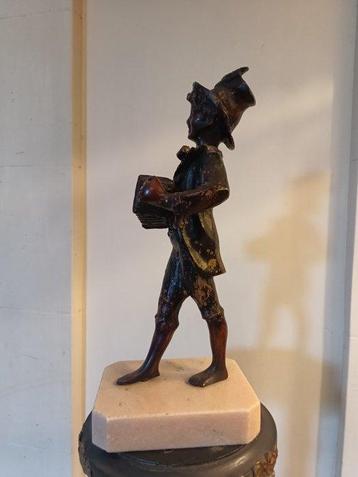 Figurine - Scugnizzo suonatore di Piedigrotta - Régule