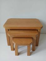 Tables gigognes - Chêne - Trois petites tables dappoint, Antiquités & Art