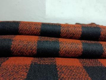 Le pur laine Shetland mesure 6,30 x 1,70 m. - Textile - 630