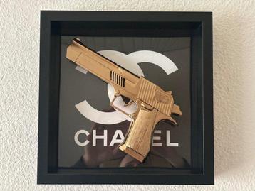 Rob VanMore - Super Shiny Golden war on Chanel