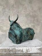 sculptuur, NO RESERVE PRICE - Sculpture of an abstract bull