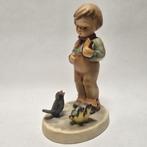 Goebel - Beeldje - hummel #300 - Bird Watcher - TMK6 -