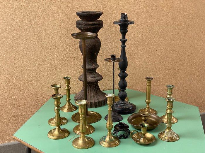 Kaarsenstandaard met oor (15) - Messing, Hout, IJzer -, Antiek en Kunst, Curiosa en Brocante