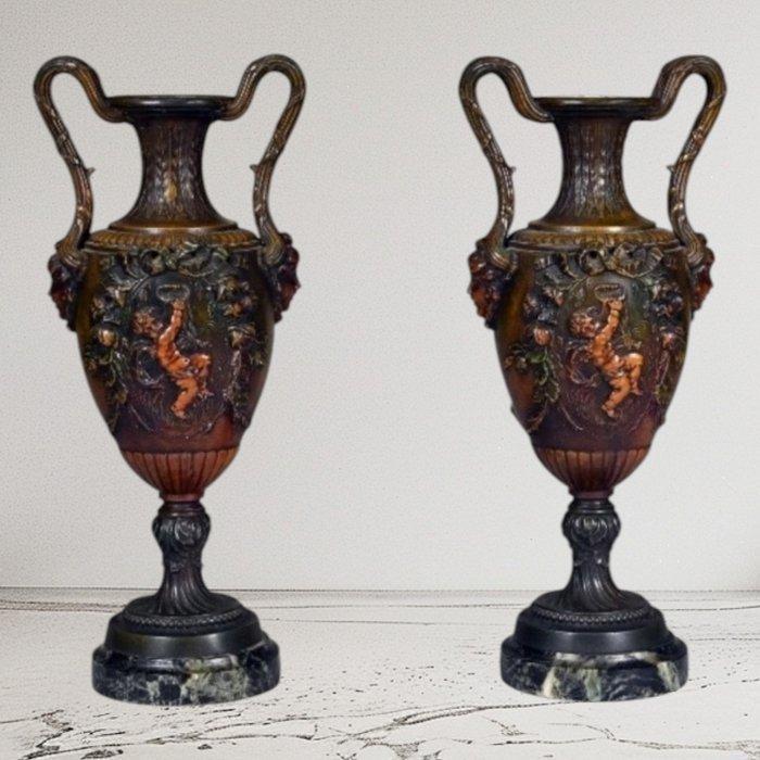 Vaas (2) - Marmer, Zinklegering - paar vazen, Antiek en Kunst, Antiek | Overige Antiek