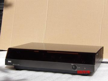 NAD - cinq mille cent vingt Table tournante