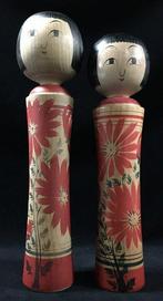 Set van 2 / Japanse vintage houten Kokeshi-pop (H:29-31cm) -, Antiek en Kunst