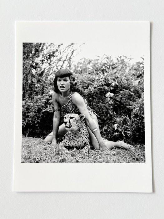 Bunny Yeager (1929–2014) - Pin-up Bettie Page, Florida,, Antiek en Kunst, Kunst | Designobjecten