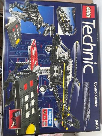 Lego Set - 8485 - Technic - Control Center