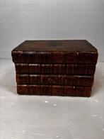 Cave à liqueur trompes loeil de piles de livres-XIX/XX ème, Antiquités & Art