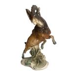 Karl Ens, Volkstedt - Beeldje, Mountain goat with lizard -