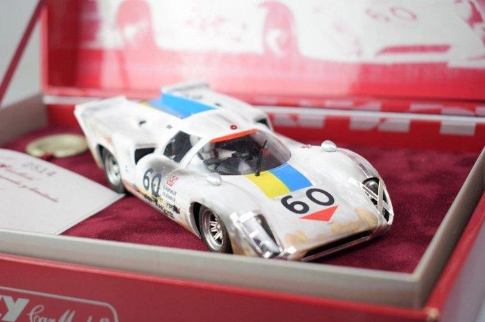 Fly 1:32 - Model raceauto - Lola T70 MK3B - Chequered Flag -, Hobby en Vrije tijd, Modelauto's | 1:5 tot 1:12