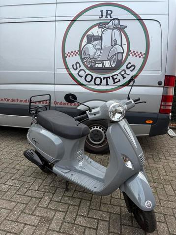 Scooter A-klasse (Geen Rijbewijs Nodig!) beschikbaar voor biedingen
