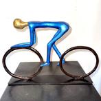 Abdoulaye Derme - sculptuur, Cycliste - 22 cm - Koud geverfd