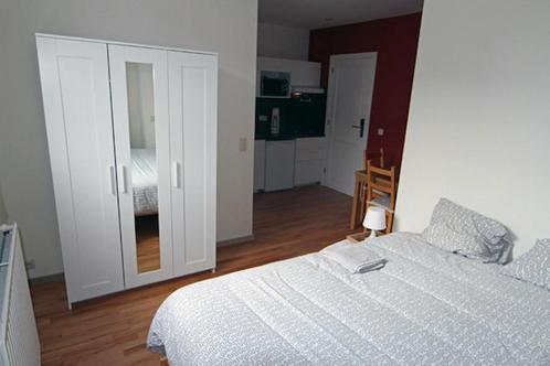 Appartement aan Rue des Deux Tours, Saint-Josse-ten-Noode, Immo, Appartementen en Studio's te huur, 20 tot 35 m²