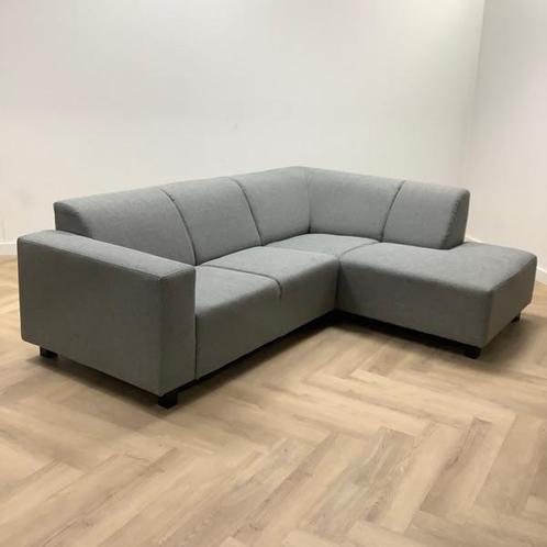 Tweedehands Hoekbank 230x170 cm, grijze stoffering, Huis en Inrichting, Zetels | Zetels, Gebruikt, Stof