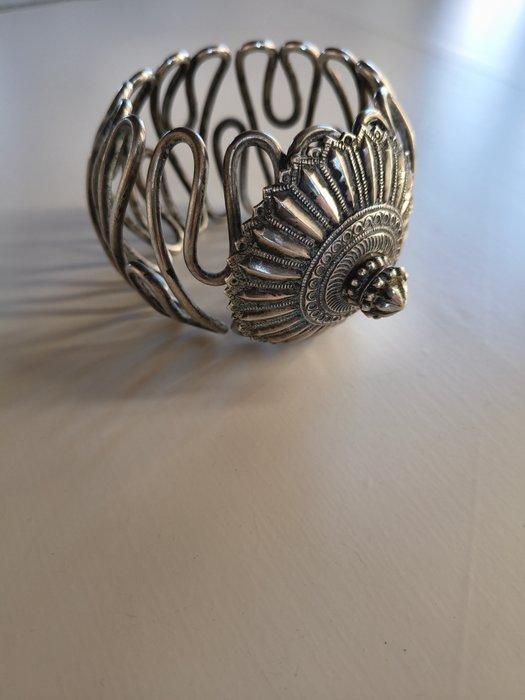 Bracelet gigantesque à manette en argent - 200 g - Travail, Antiquités & Art, Art | Art non-occidental