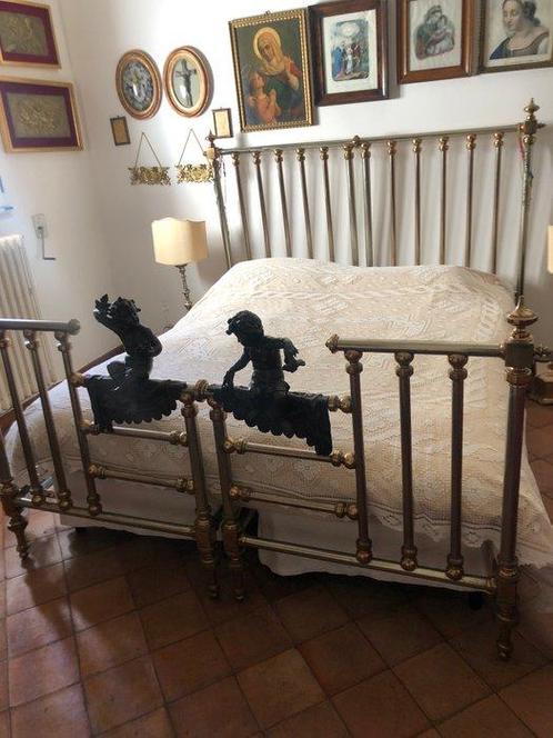 Bedsprei - 250 cm - 290 cm, Antiek en Kunst, Antiek | Tapijten, Tafelkleden en Textiel