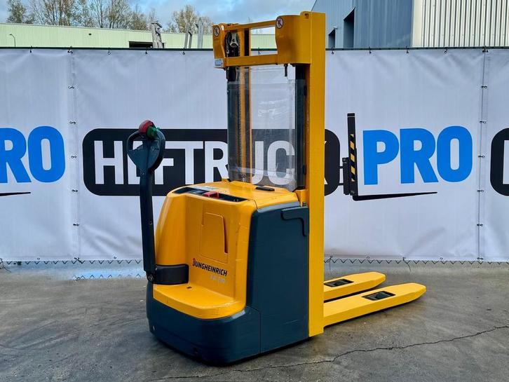 Jungheinrich EJC220-250ZT (2015) 2-tons stapelaar MET VIDEO, Articles professionnels, Machines & Construction | Chariots élévateurs & Transport interne