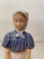 Royal Copenhagen - Beeldje - Girl with Goose - Geglazuurde