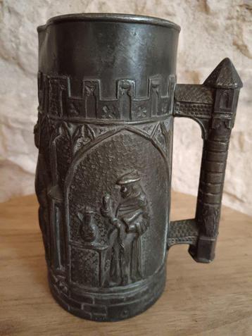 Gegraveerd tin met een brok, Jezus - Tin - 1930-1940 - Broc