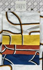 New set of four cushions made with Pierre Frey fabric -, Nieuw