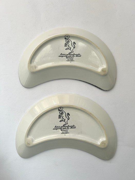 Piero Fornasetti - Plat (2) - Céramique, Antiek en Kunst, Antiek | Meubels | Stoelen en Sofa's