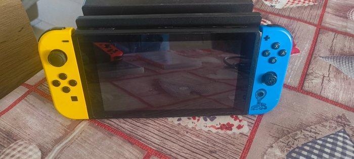 Nintendo - Switch - Fortnite + 3 Games and Accessories -, Games en Spelcomputers, Spelcomputers | Overige Accessoires